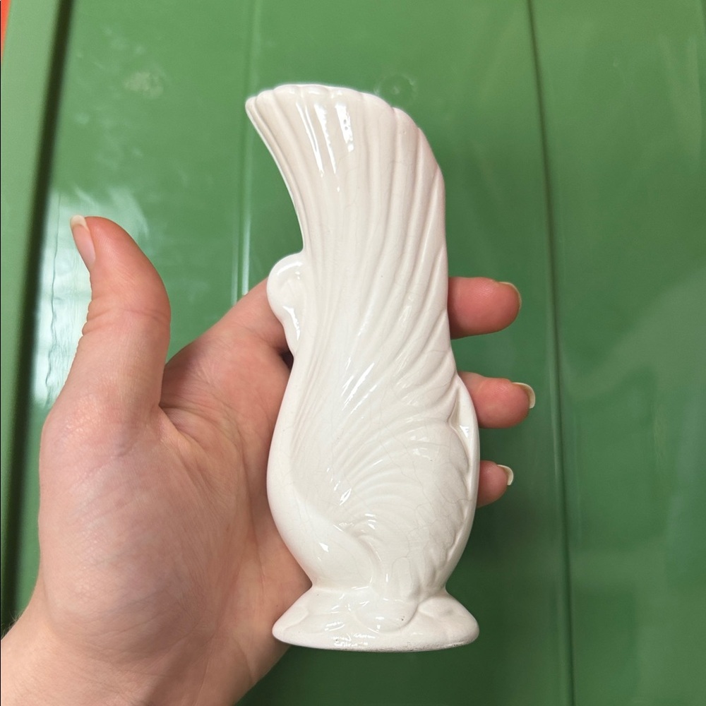 Vintage White Ceramic Swan Vase - Picture 3 of 12